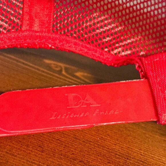 Vintage TAG Sample Red Mesh Trucker Snapback Hat - Picture 8 of 8
